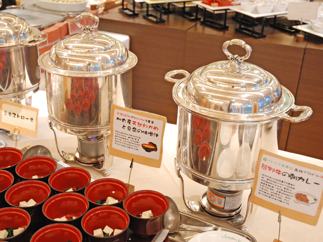 朝食